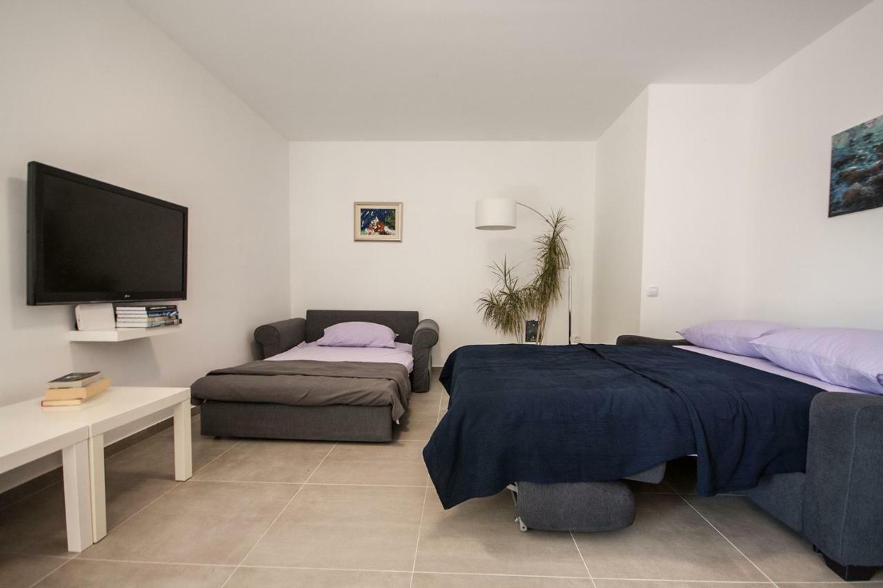 Sofia Apartment *